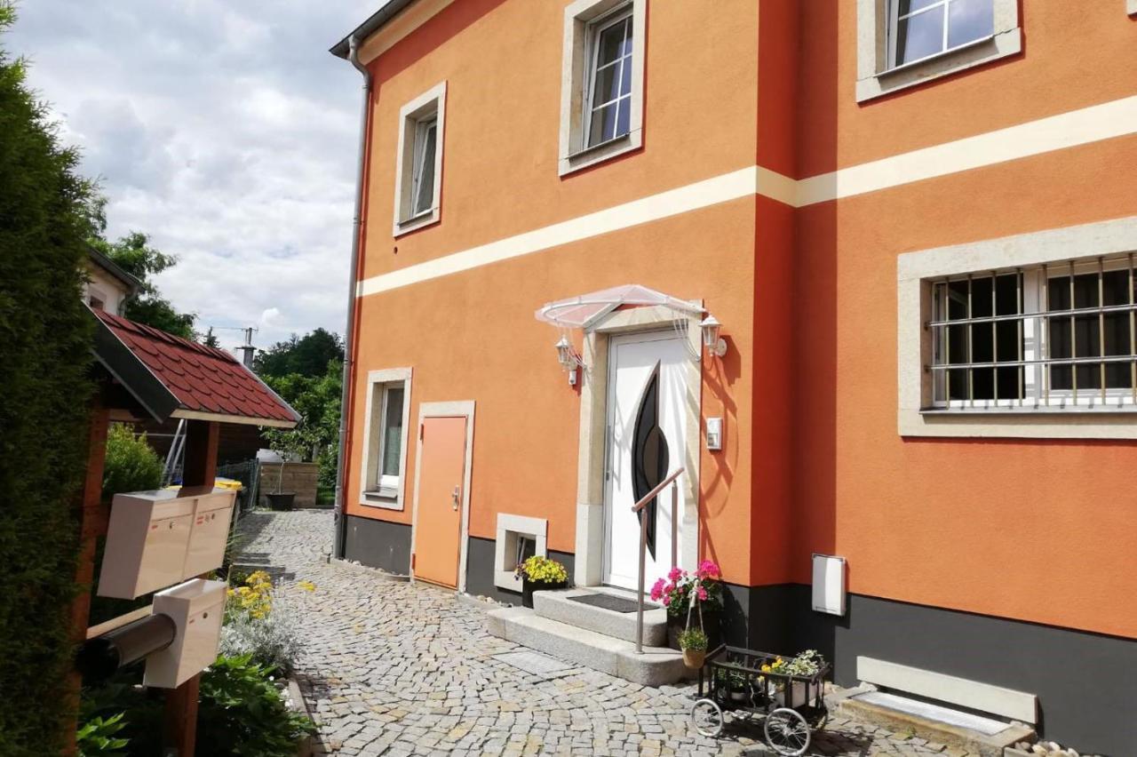 Apartment "Kleine Bleibe" Pirna Exterior foto